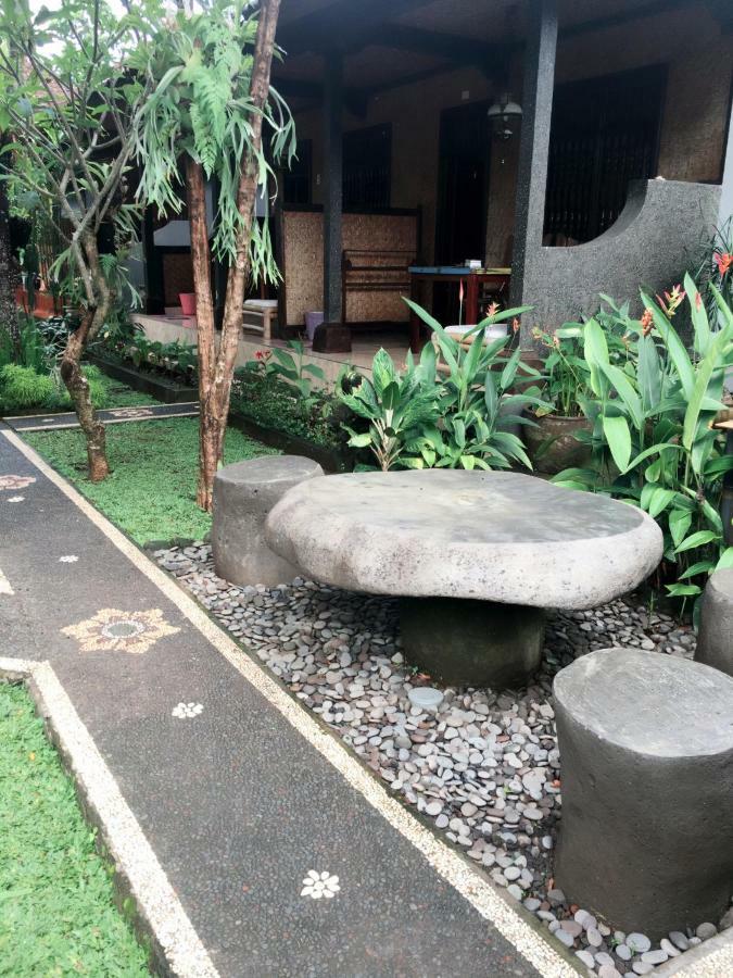 Couette-café Darta Green Garden *